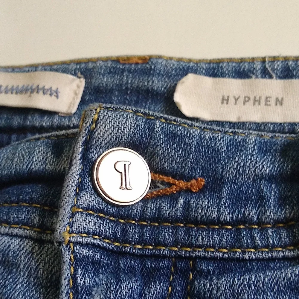 Anthropologie Pilcro and the‎ Letterpress Hyphen denim jean shorts 27